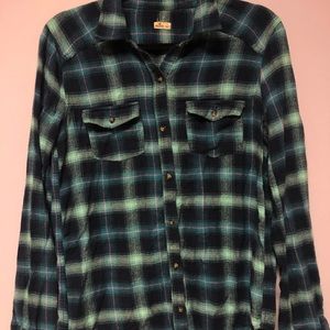 -Hollister- Women's Plaided Flannel
